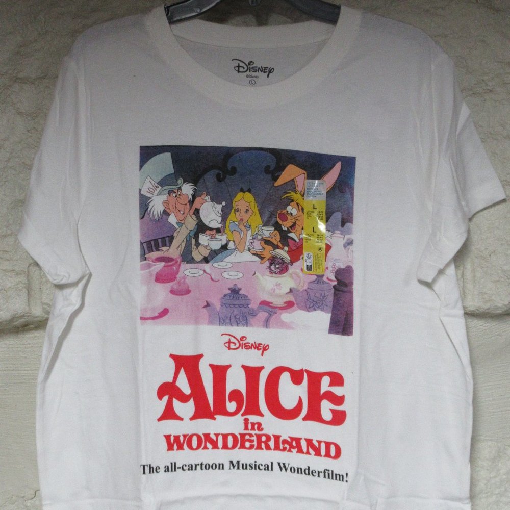 Disney White Alice In Wonderland Tee Size L NWT